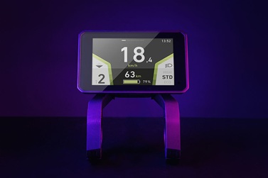 Farbiges TFT Display von einem E-Bike Cockpit